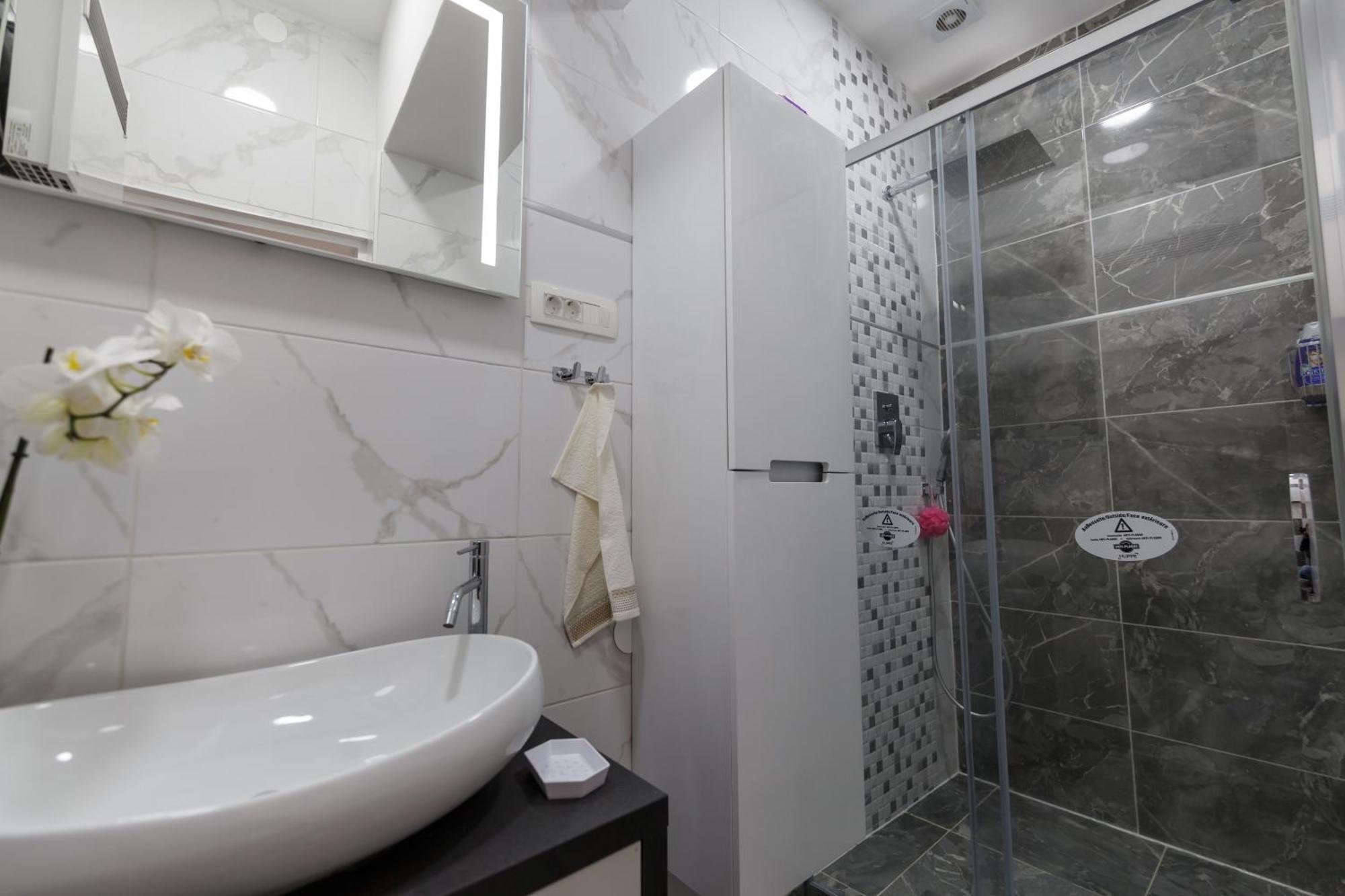 Apartman Royal Slavonski Brod Buitenkant foto