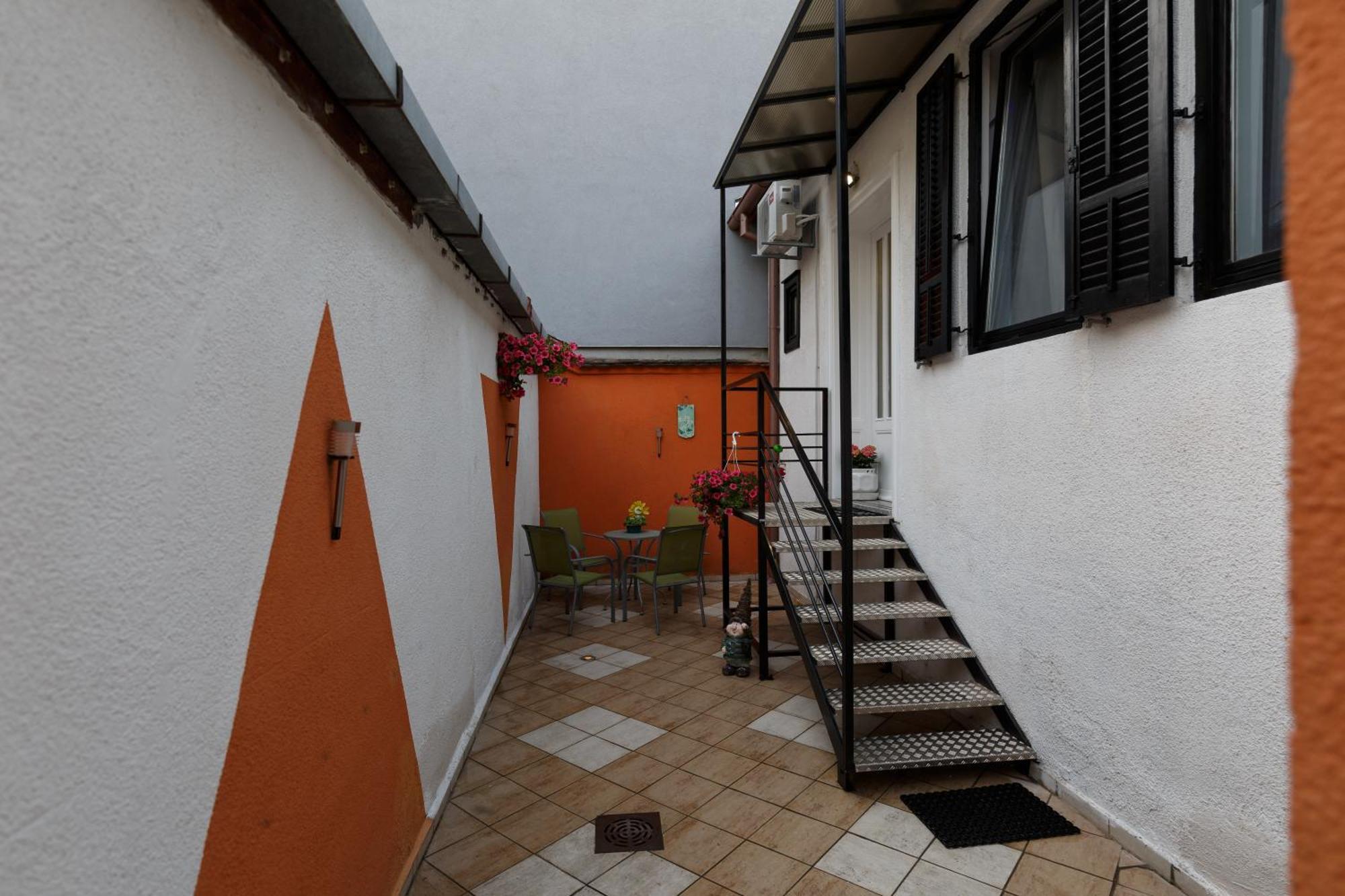 Apartman Royal Slavonski Brod Buitenkant foto