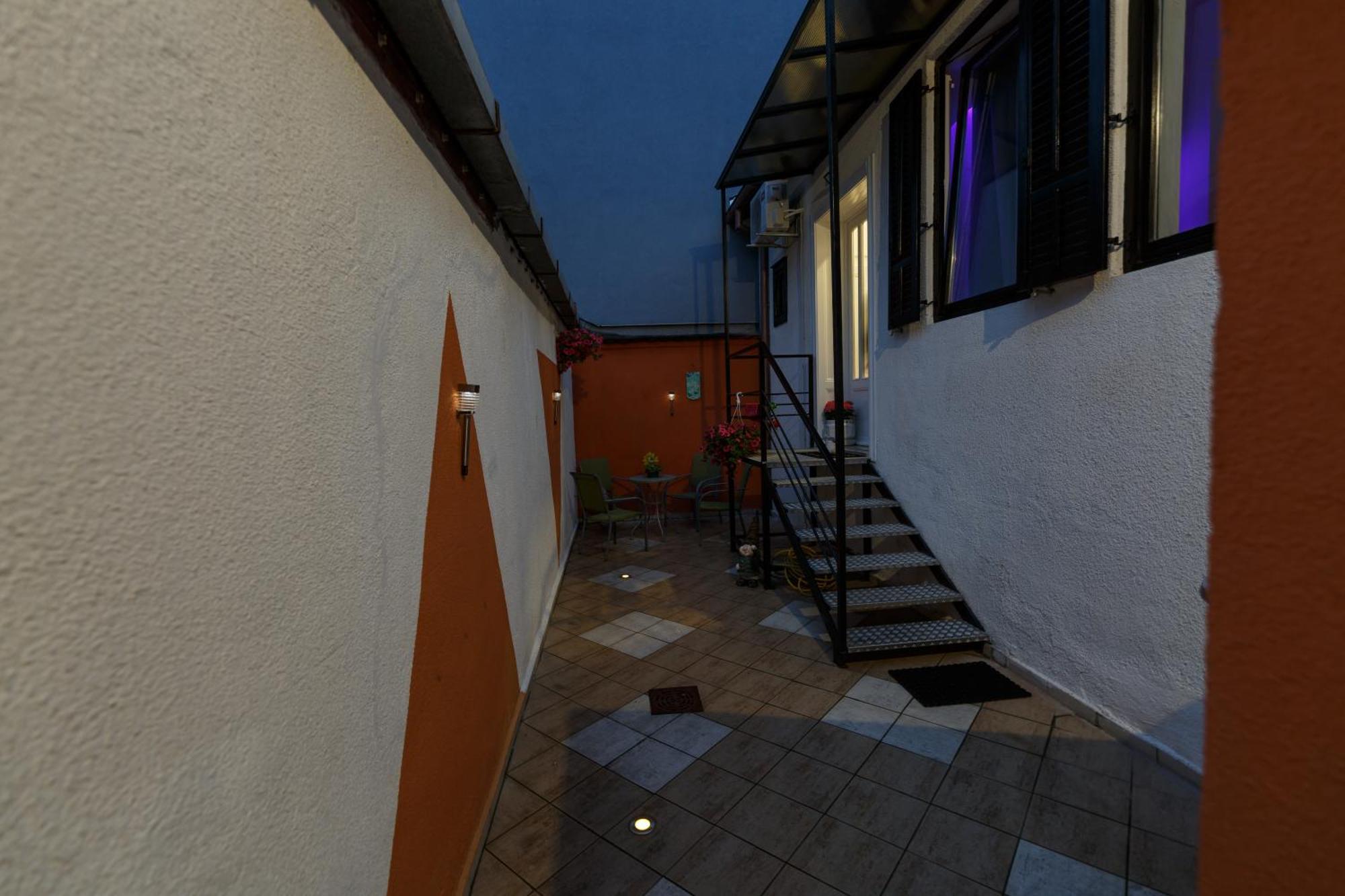 Apartman Royal Slavonski Brod Buitenkant foto